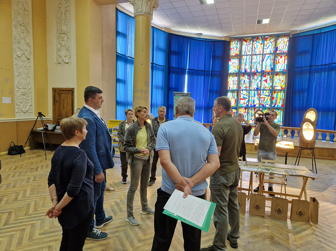 В Шахтёрском районе Донецкой Народной Республики представили выставочные проекты