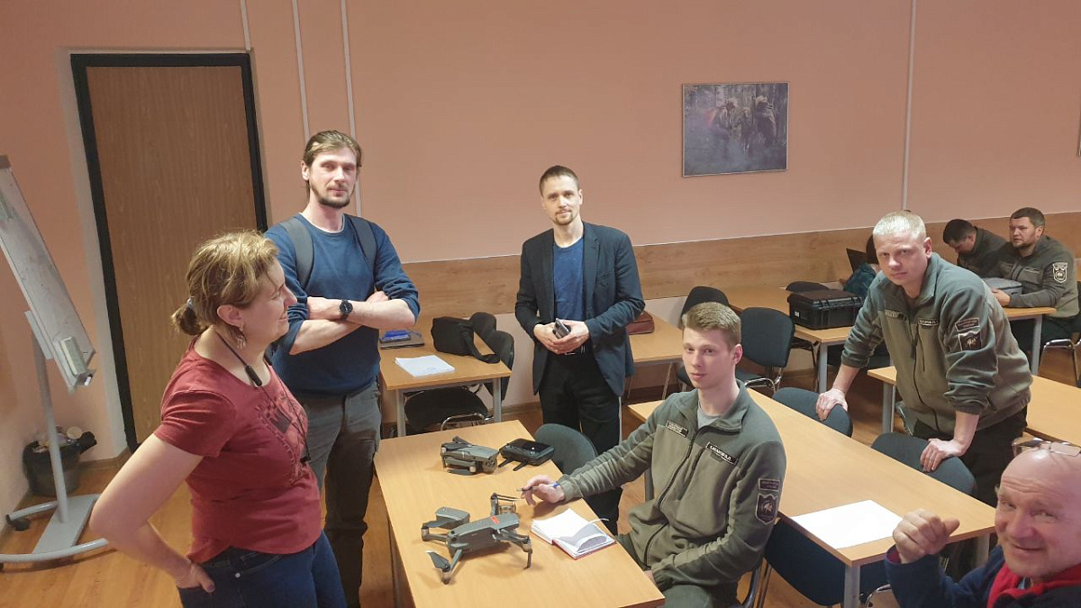 Сотрудники Национального парка «Себежский» прошли обучение по программе «Оператор беспилотного воздушного судна на ландшафтном пожаре» 